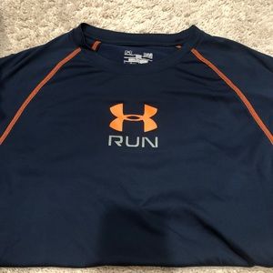 Men’s under Armour running tee